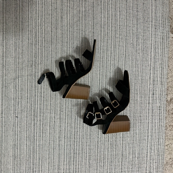 Black Strappy Heels with Gold Hardware - Picture 1 of 4